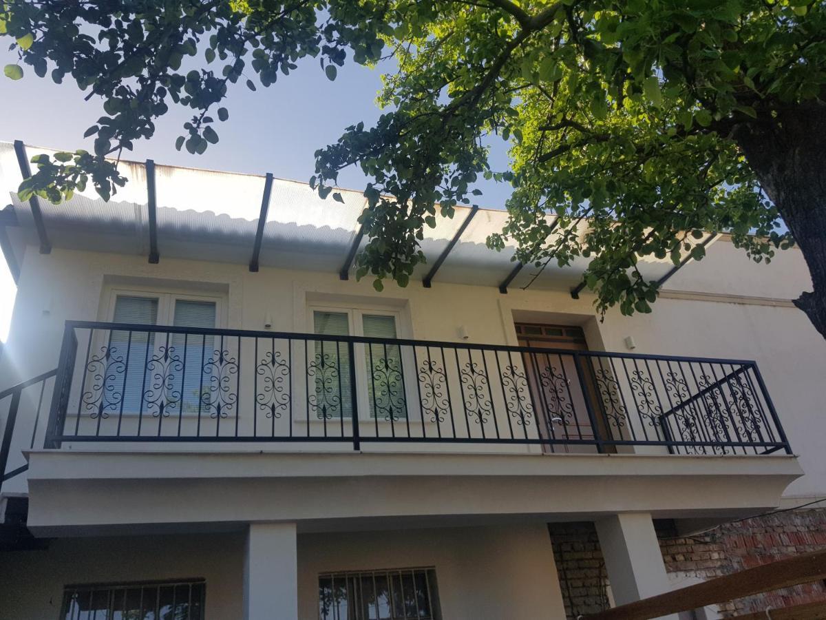 Villa Grigor بيرات المظهر الخارجي الصورة
